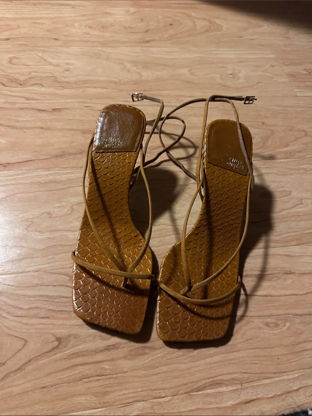 Jeffrey Campbell Fluxx Square Toe Mustard - Size 8.5